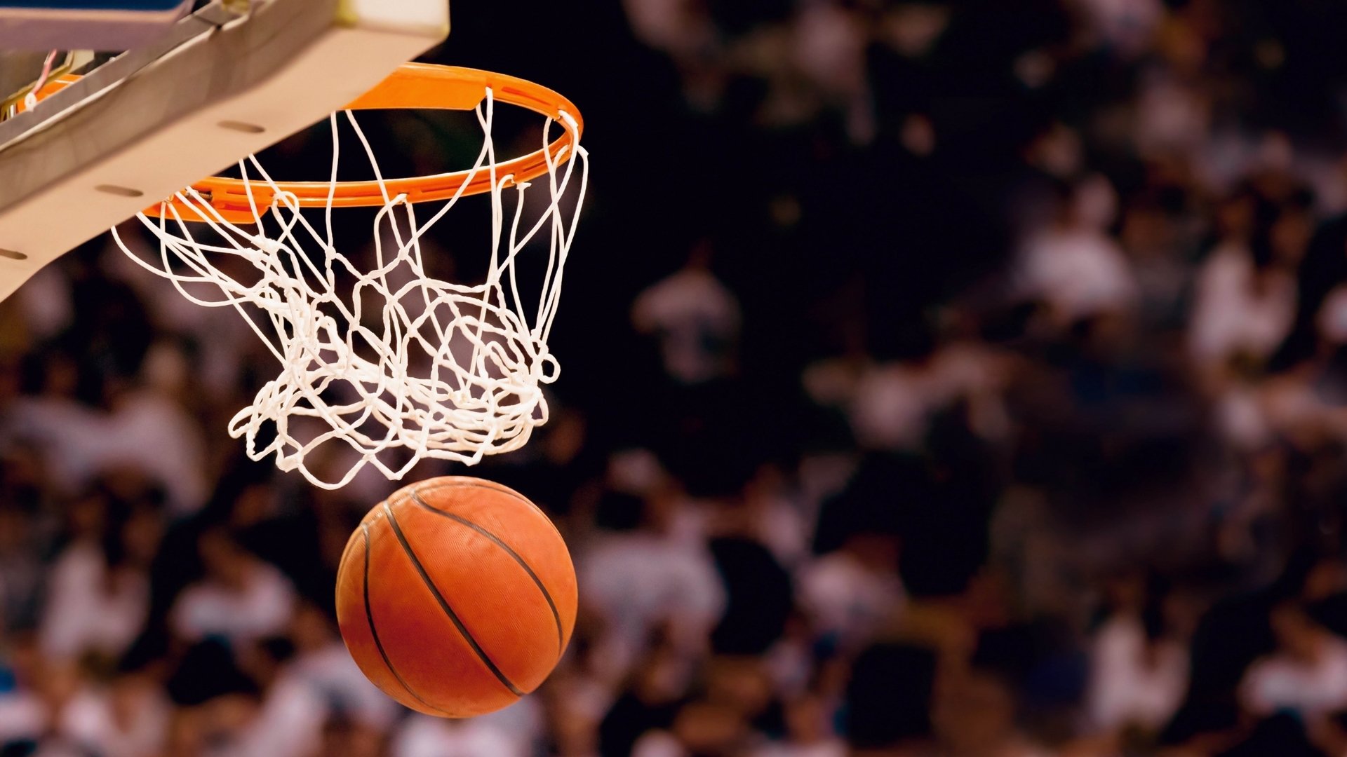 开云平台-唯一之夜，当意甲烽火与NBA硝烟在同一个灵魂中燃烧
